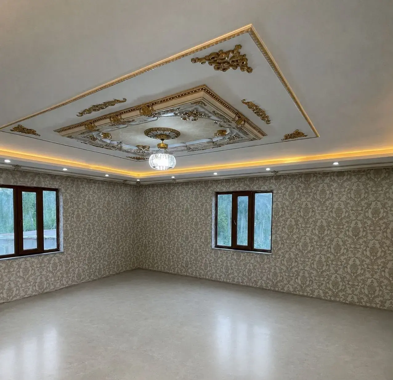 Van modern saray tavan tasarımı